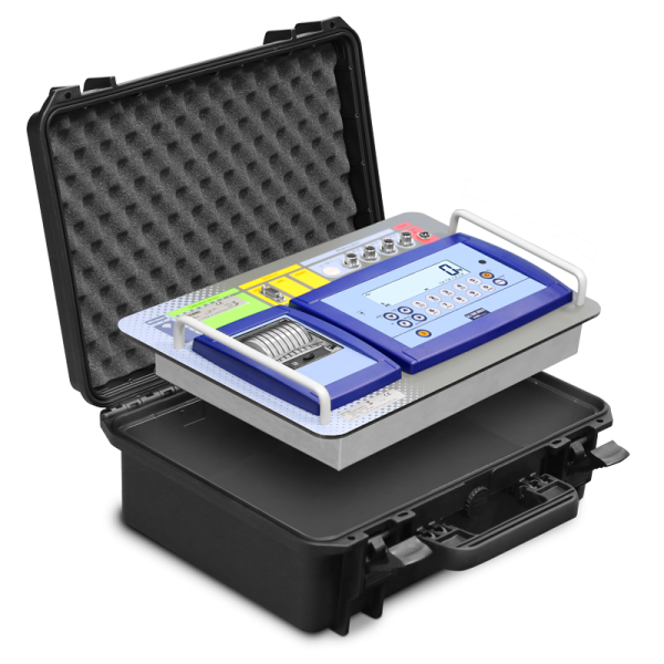 The Dini Argeo DFWKRP is supplied in a removable transport case.
