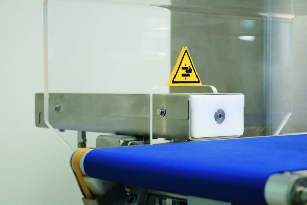 DLWPRO checkweigher with piston-operated or air jet pneumatic rejection system