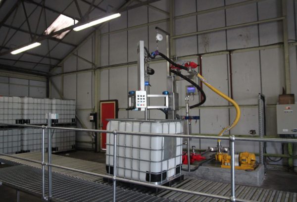 The FT-100 Automatically Filling Chemicals in to an IBC